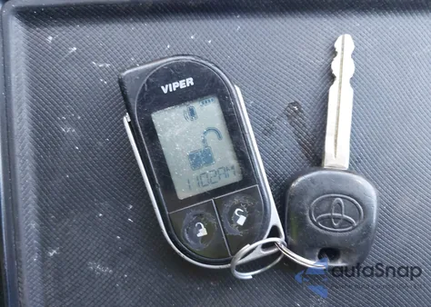 2013 Toyota Sienna Se 8 Passenger z USA, uszkodzony, nr VIN 5TDXK3DC5DS340827